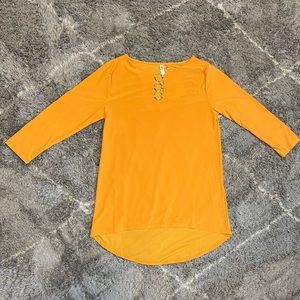 (NWT) NY Collection 3/4 Sleeve Crepe Top. Sz. S